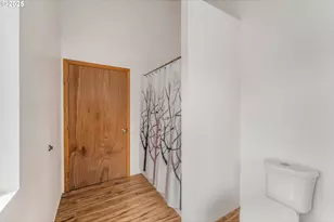 250 Valley View Rd, Sutherlin, OR 97479 - Photo 27