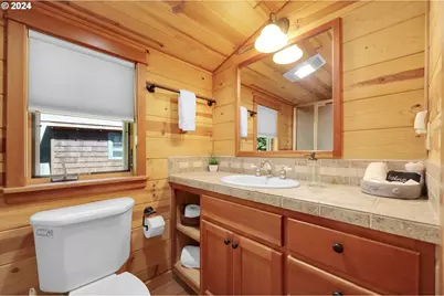 56411 McKenzie Hwy #6, McKenzie Bridge, OR 97413 - Photo 17