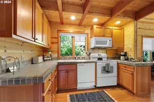 56411 McKenzie Hwy, McKenzie Bridge, OR 97413 - Photo 3