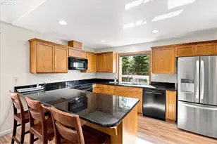 7650 NW Mountain View Dr, Corvallis, OR 97330 - Photo 9