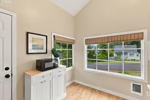 1824 NW 26th St, Lincoln City, OR 97367 - Photo 7