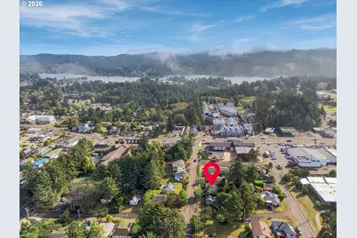 1824 NW 26th St, Lincoln City, OR 97367 - Photo 27