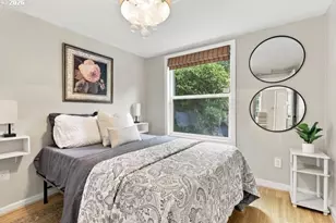 1824 NW 26th St, Lincoln City, OR 97367 - Photo 9