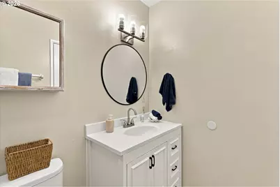 1824 NW 26th St, Lincoln City, OR 97367 - Photo 15