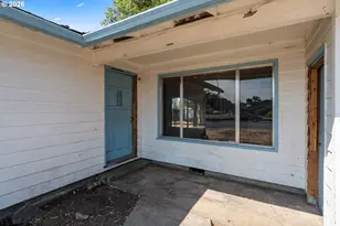7675 Gladstone Ave, White City, OR 97503 - Photo 3