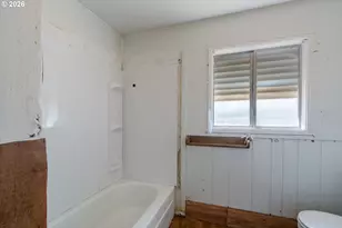 7675 Gladstone Ave, White City, OR 97503 - Photo 15