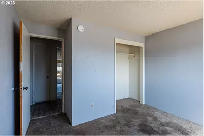7675 Gladstone Ave, White City, OR 97503 - Photo 13
