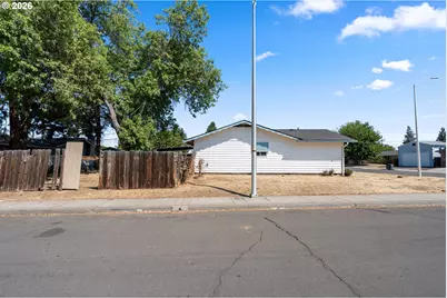 7675 Gladstone Ave, White City, OR 97503 - Photo 25