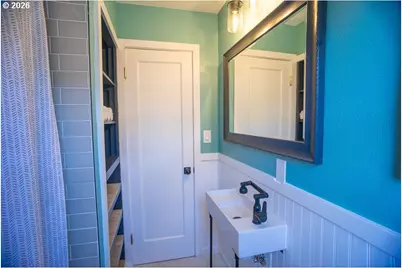 118 E 38th St, Vancouver, WA 98663 - Photo 15