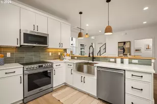 6949 N Burr Ave, Portland, OR 97203 - Photo 15