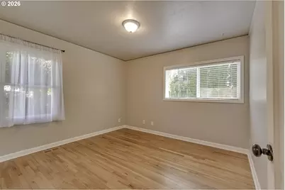 1013 NE Birchwood Dr, Hillsboro, OR 97124 - Photo 13