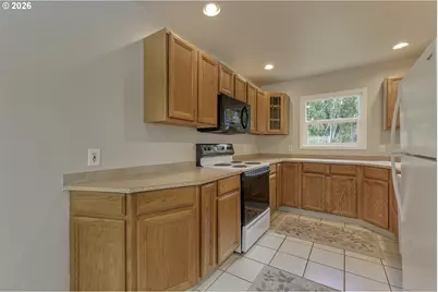 1013 NE Birchwood Dr, Hillsboro, OR 97124 - Photo 11