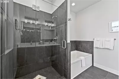 30414 Driftwood Dr, Gold Beach, OR 97444 - Photo 17