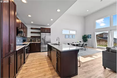 30414 Driftwood Dr, Gold Beach, OR 97444 - Photo 5