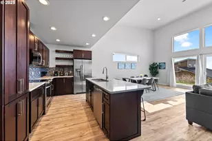 30414 Driftwood Dr, Gold Beach, OR 97444 - Photo 5