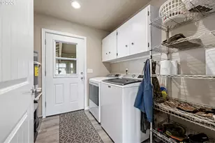 678 5th Ave, Sweet Home, OR 97386 - Photo 15