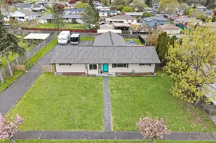 678 5th Ave, Sweet Home, OR 97386 - Photo 3