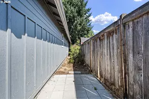 593 Hanover St, Eugene, OR 97402 - Photo 25