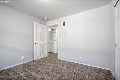 593 Hanover St, Eugene, OR 97402 - Photo 23