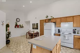 912 12th St, Lafayette, OR 97127 - Photo 11