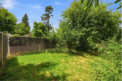 8506 NE Prescott St, Portland, OR 97220 - Photo 5