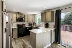 740 SE Camellia Ct, Hillsboro, OR 97123 - Photo 13