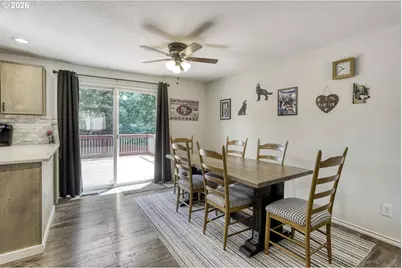 740 SE Camellia Ct, Hillsboro, OR 97123 - Photo 11