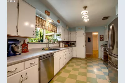 9250 NE Levee Rd, Portland, OR 97211 - Photo 5