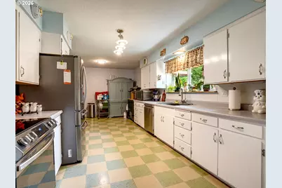 9250 NE Levee Rd, Portland, OR 97211 - Photo 7