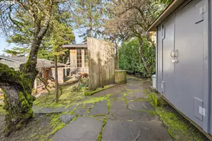 4222 SW Hume St, Portland, OR 97219 - Photo 43