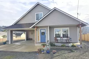 241 SE Johnson St, Winston, OR 97496 - Photo 1