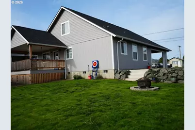 241 SE Johnson St, Winston, OR 97496 - Photo 3