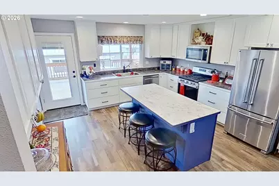 241 SE Johnson St, Winston, OR 97496 - Photo 11