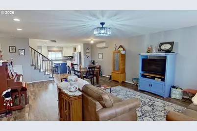 241 SE Johnson St, Winston, OR 97496 - Photo 7