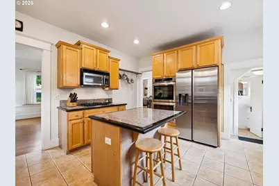 1130 NE Brazee St, Portland, OR 97212 - Photo 11