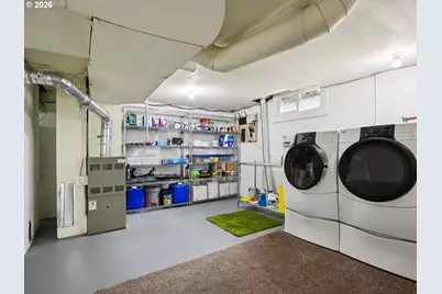 1130 NE Brazee St, Portland, OR 97212 - Photo 33