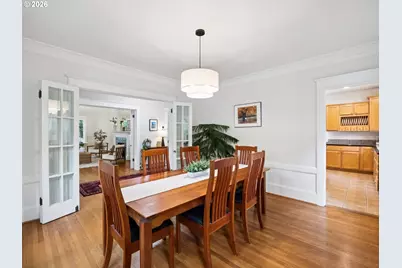 1130 NE Brazee St, Portland, OR 97212 - Photo 9