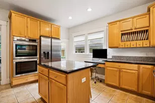 1130 NE Brazee St, Portland, OR 97212 - Photo 11