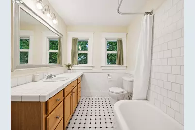 1130 NE Brazee St, Portland, OR 97212 - Photo 23