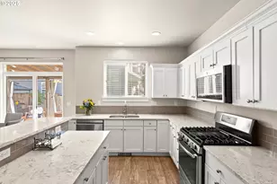 166 SE 30th Ave, Hillsboro, OR 97123 - Photo 5