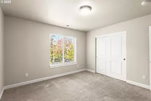 166 SE 30th Ave, Hillsboro, OR 97123 - Photo 17