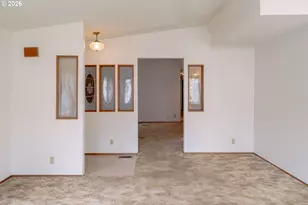 16354 SE 135th Ave, Clackamas, OR 97015 - Photo 5