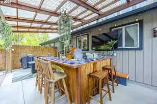 2710 Kalmia St, Eugene, OR 97404 - Photo 11