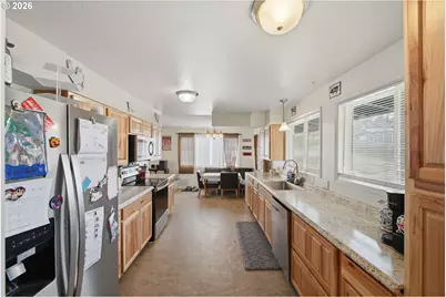 2617 Union Ave, North Bend, OR 97459 - Photo 3