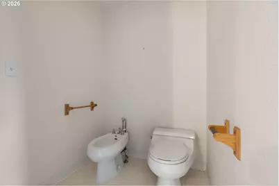 8431 SE Cason Ct, Gladstone, OR 97027 - Photo 23