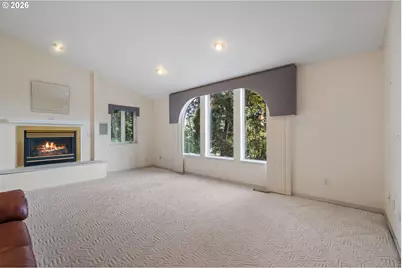 8431 SE Cason Ct, Gladstone, OR 97027 - Photo 5