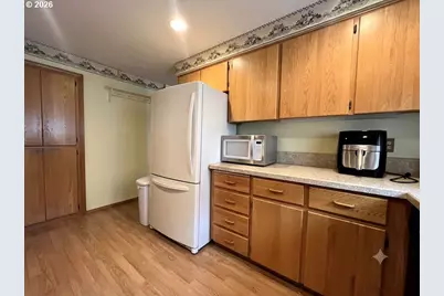 6844 SE Borwick St, Hillsboro, OR 97123 - Photo 11