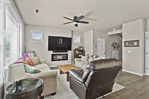 923 NW 26th Wy, Battle Ground, WA 98604 - Photo 7