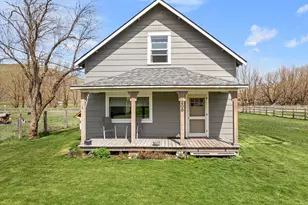 205 Riverside Ave, Wallowa, OR 97885 - Photo 1