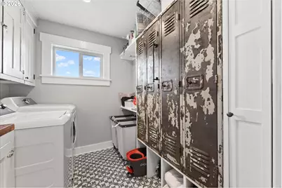 205 Riverside Ave, Wallowa, OR 97885 - Photo 21